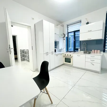 Διαμέρισμα Capital 8 *