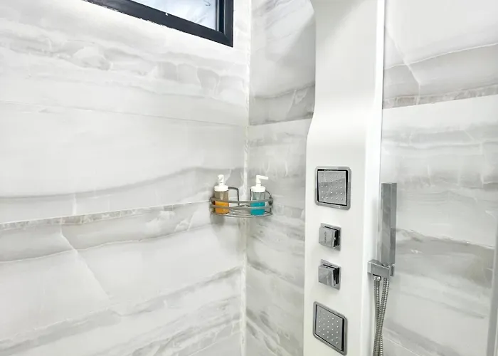 Apartament Capital 8 *